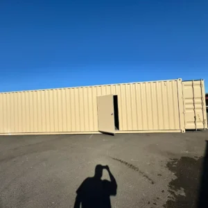 40ft shipping container with man door